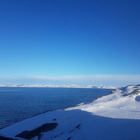 Отель Eagle View Нуук Экстерьер фото
